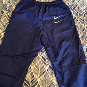 Nike windbreaker pants size M